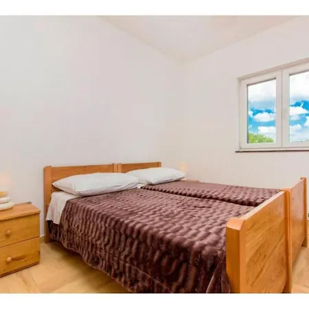 Four Bedroom With The Pool *