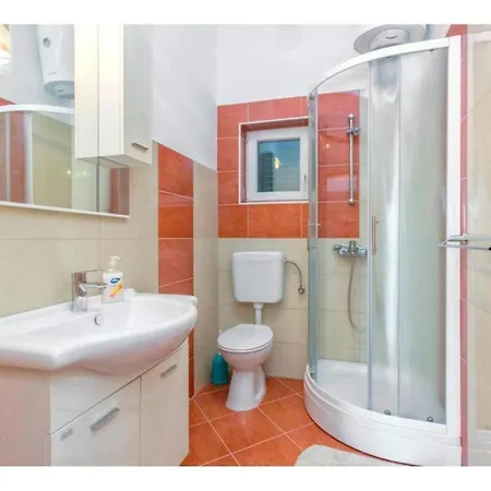 Four Bedroom With The Pool Dom wakacyjny *